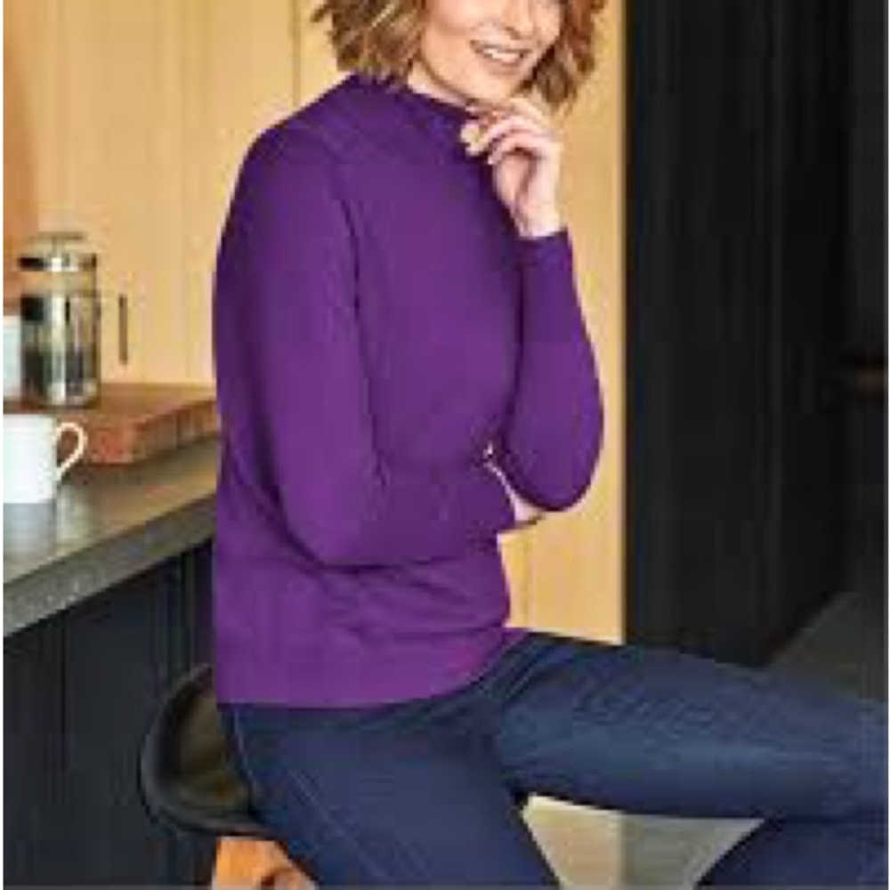 Equipment cashmere turtleneck sweater in vibrant purple, size small